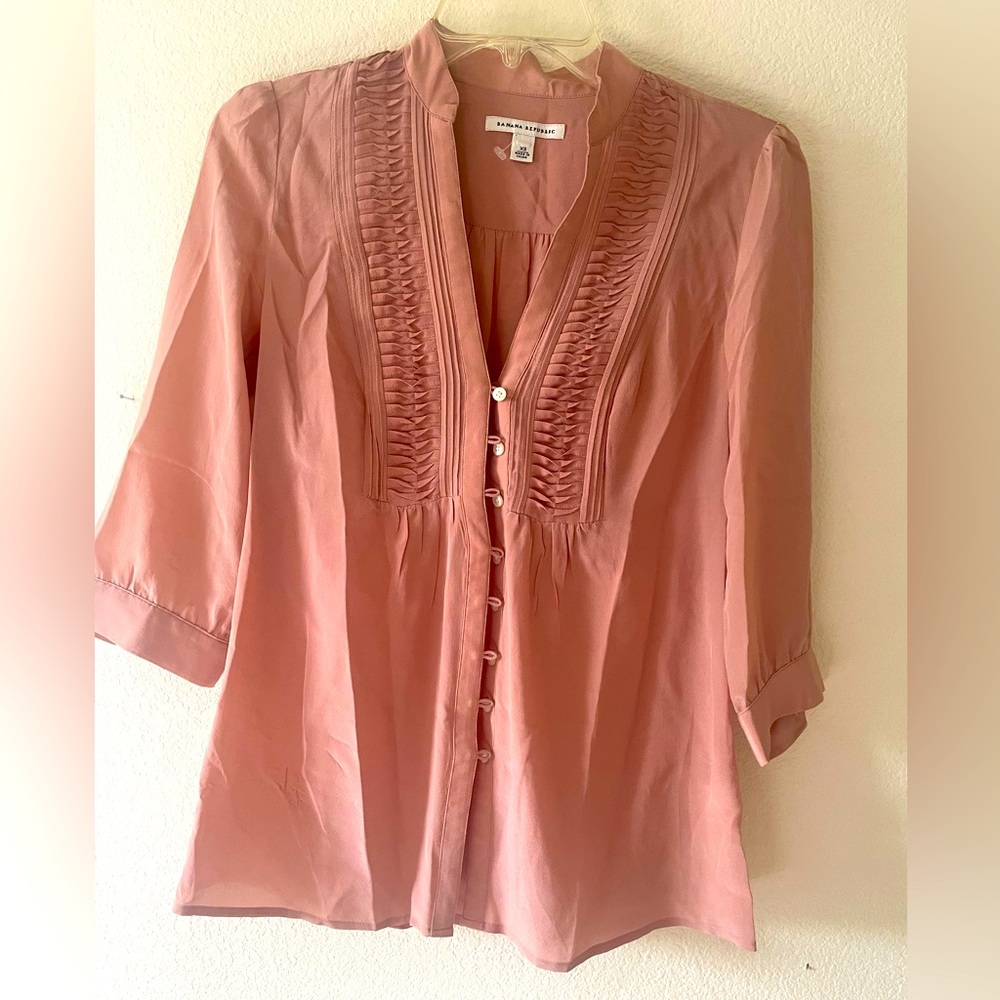 Banana Republic 100% silk too perfect condition size xs